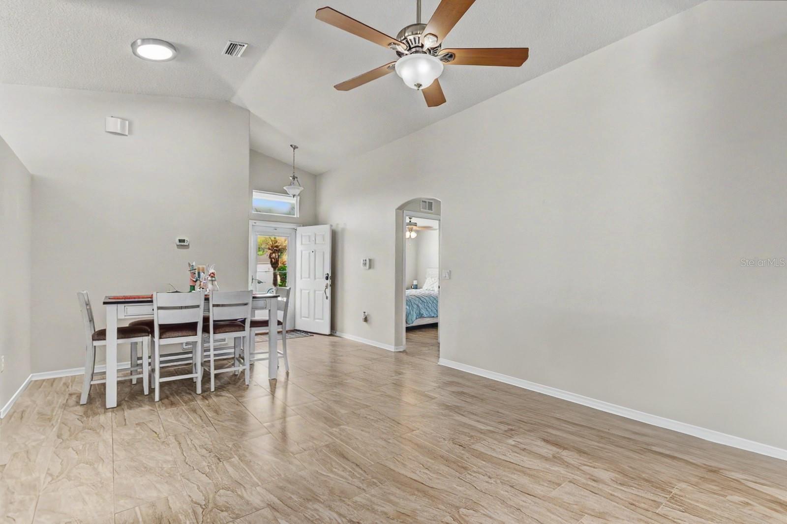 Image 4 of 29 For 437 Dahoon Holly Drive