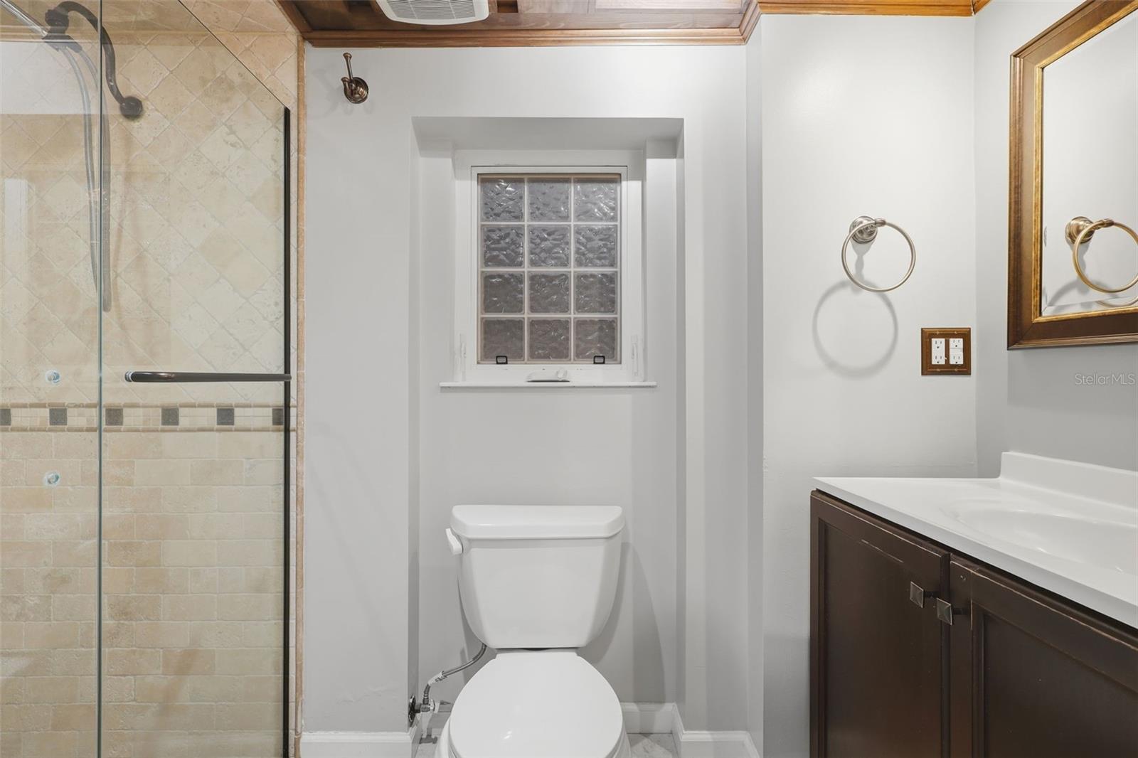 Image 18 of 34 For 274 Williams Avenue