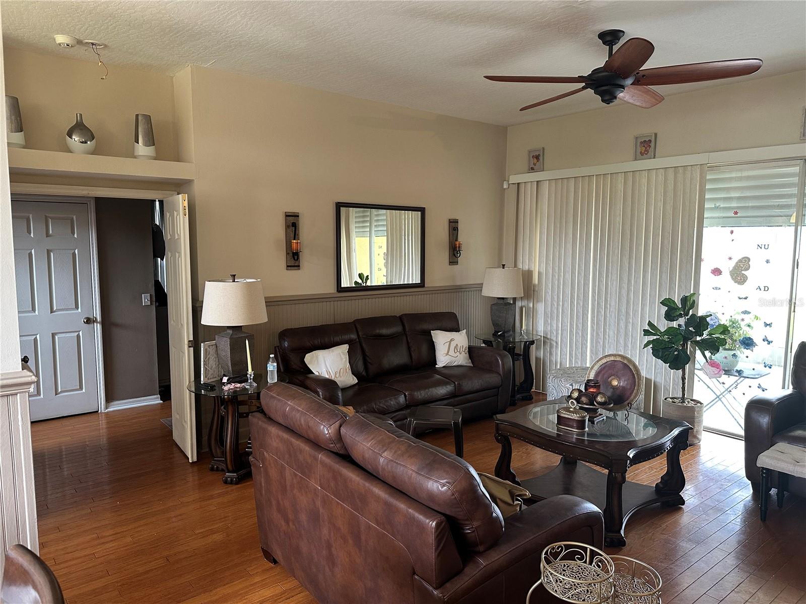 Image 11 of 19 For 125 Midvale Terrace