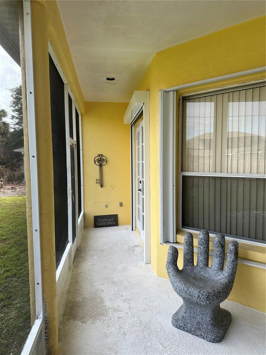 Image 15 of 19 For 125 Midvale Terrace