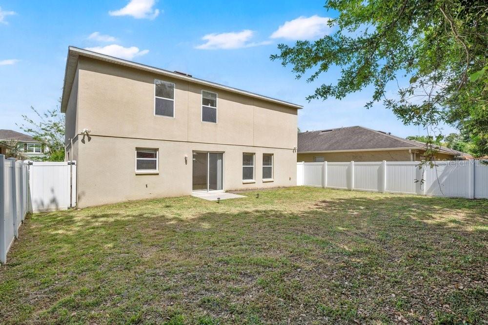 Image 15 of 17 For 161 Walnut Crest Run