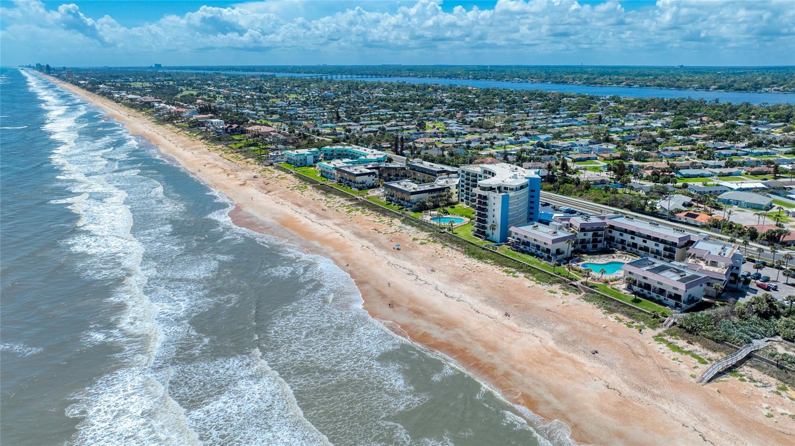 Image 20 of 26 For 935 Ocean Shore Boulevard 303