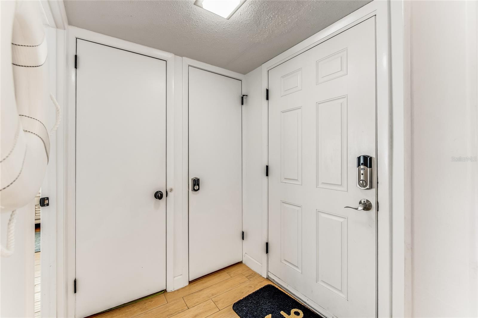 Image 4 of 26 For 935 Ocean Shore Boulevard 303