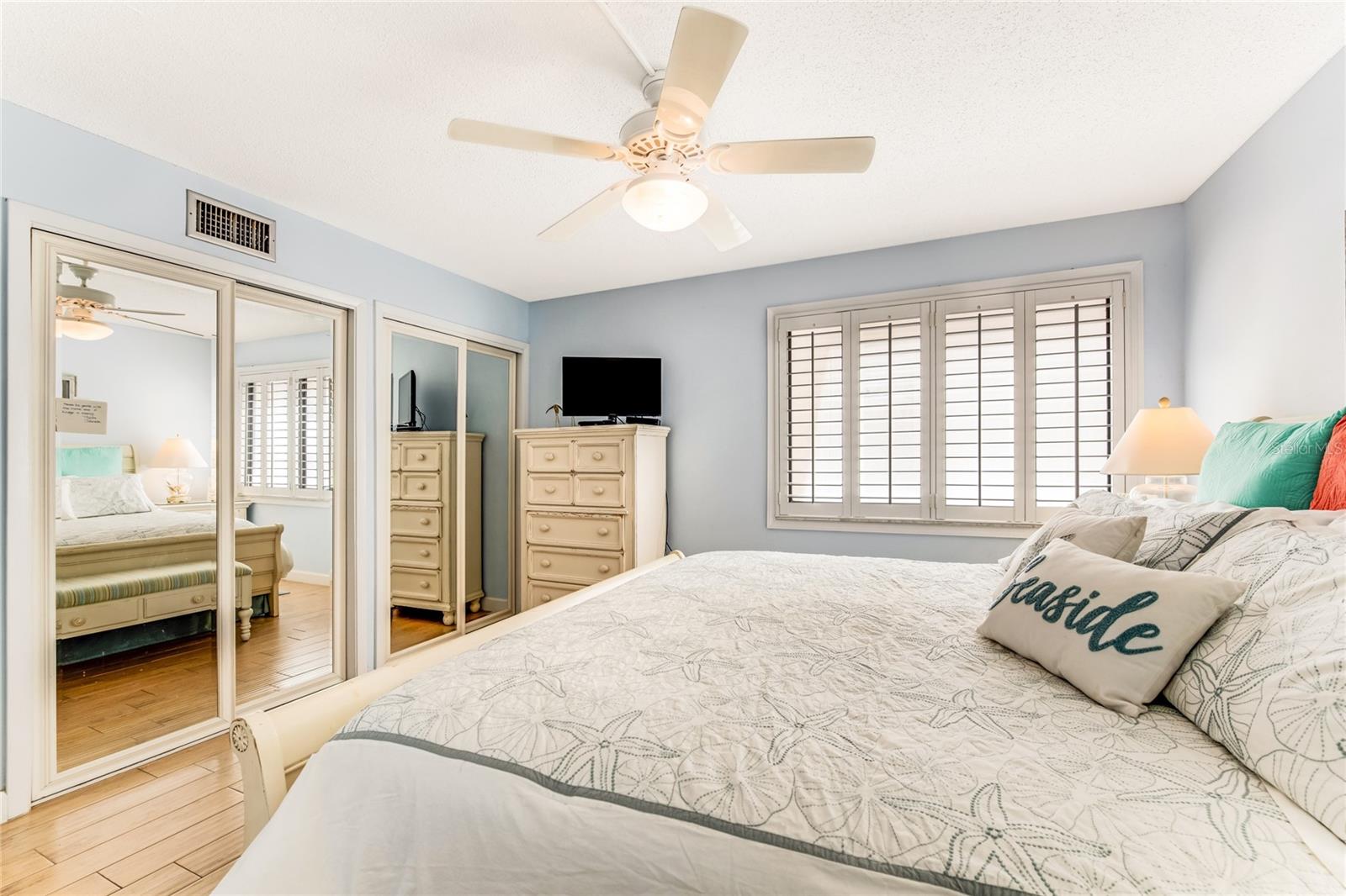 Image 8 of 26 For 935 Ocean Shore Boulevard 303