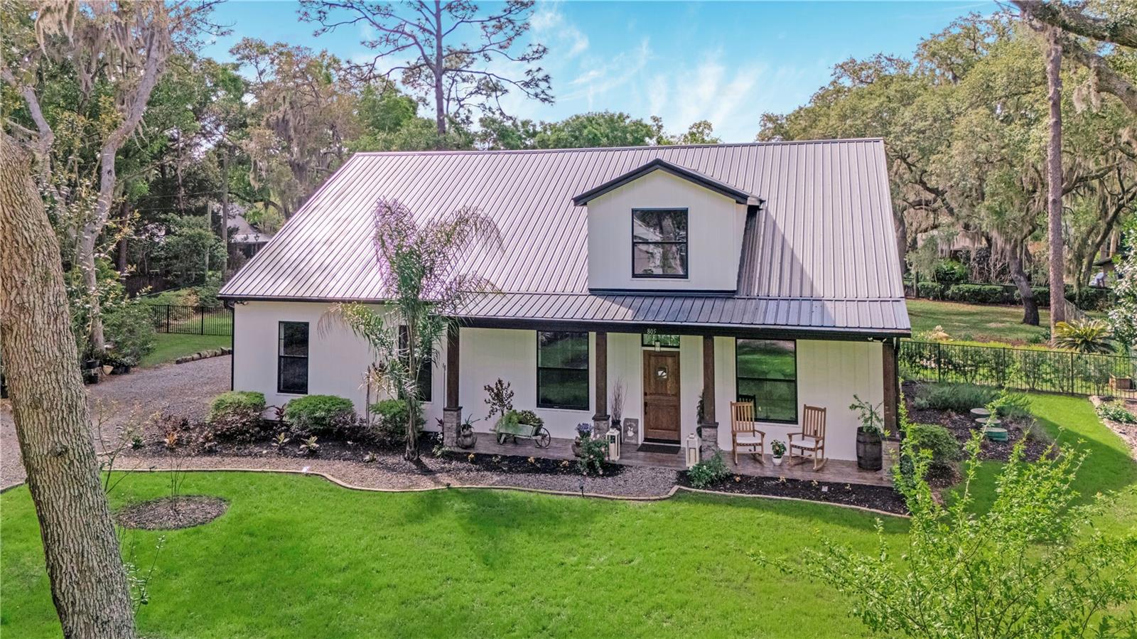 Image 2 of 66 For 805 Bay Tree Circle