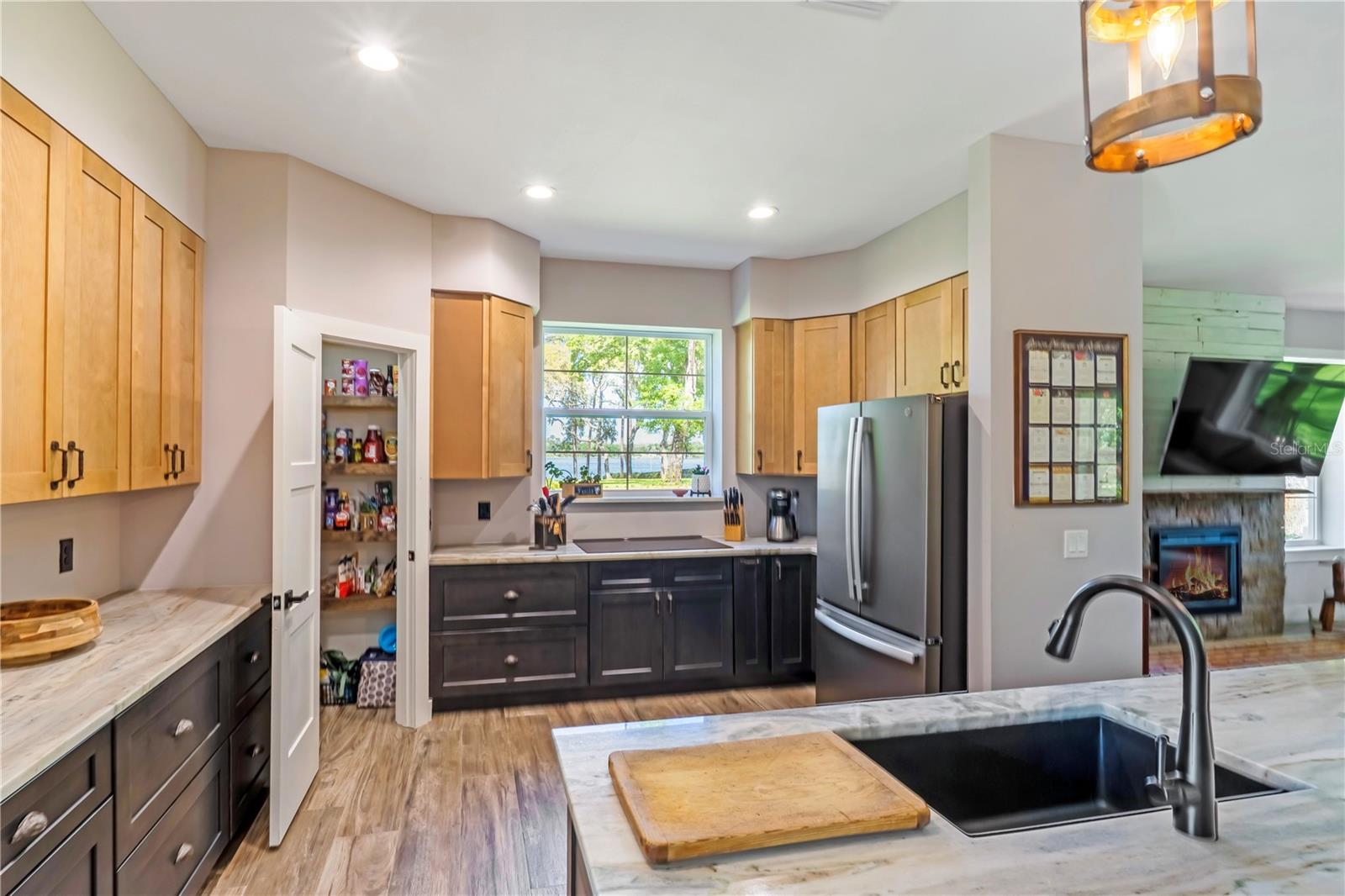 Image 20 of 66 For 805 Bay Tree Circle