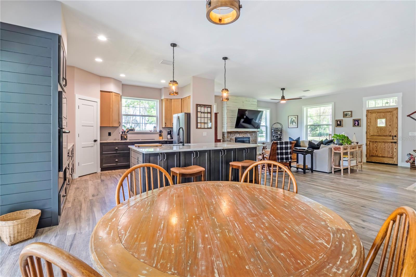 Image 22 of 66 For 805 Bay Tree Circle