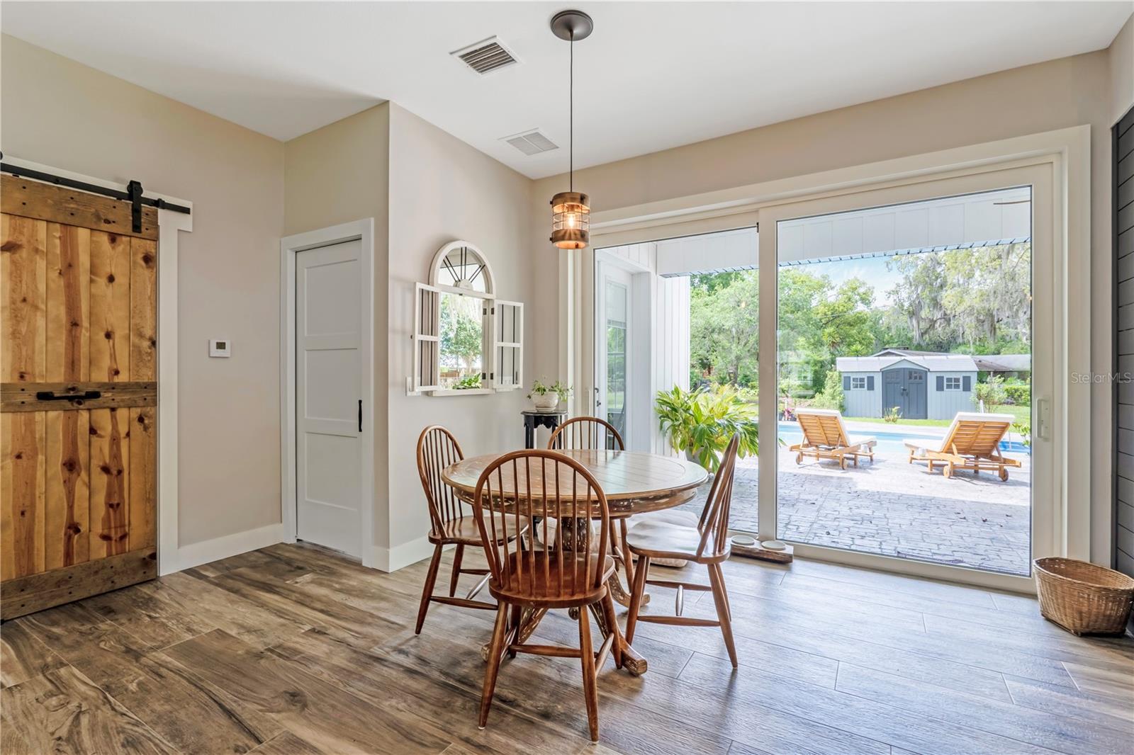 Image 29 of 66 For 805 Bay Tree Circle