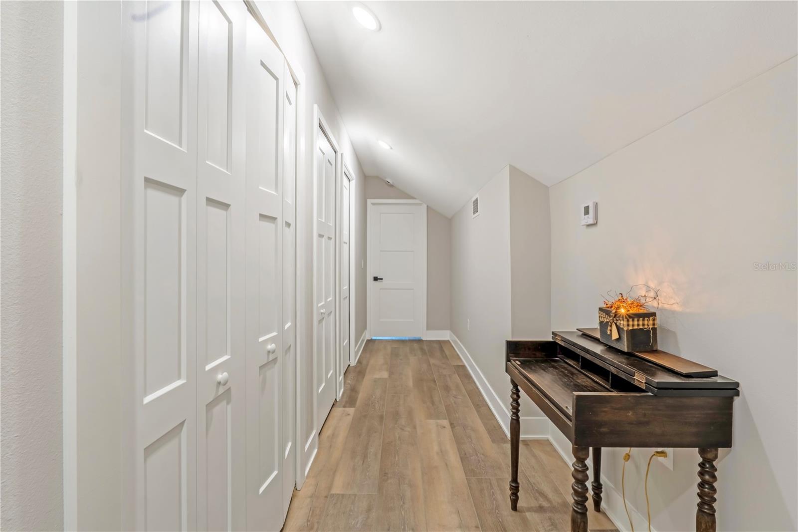 Image 46 of 66 For 805 Bay Tree Circle