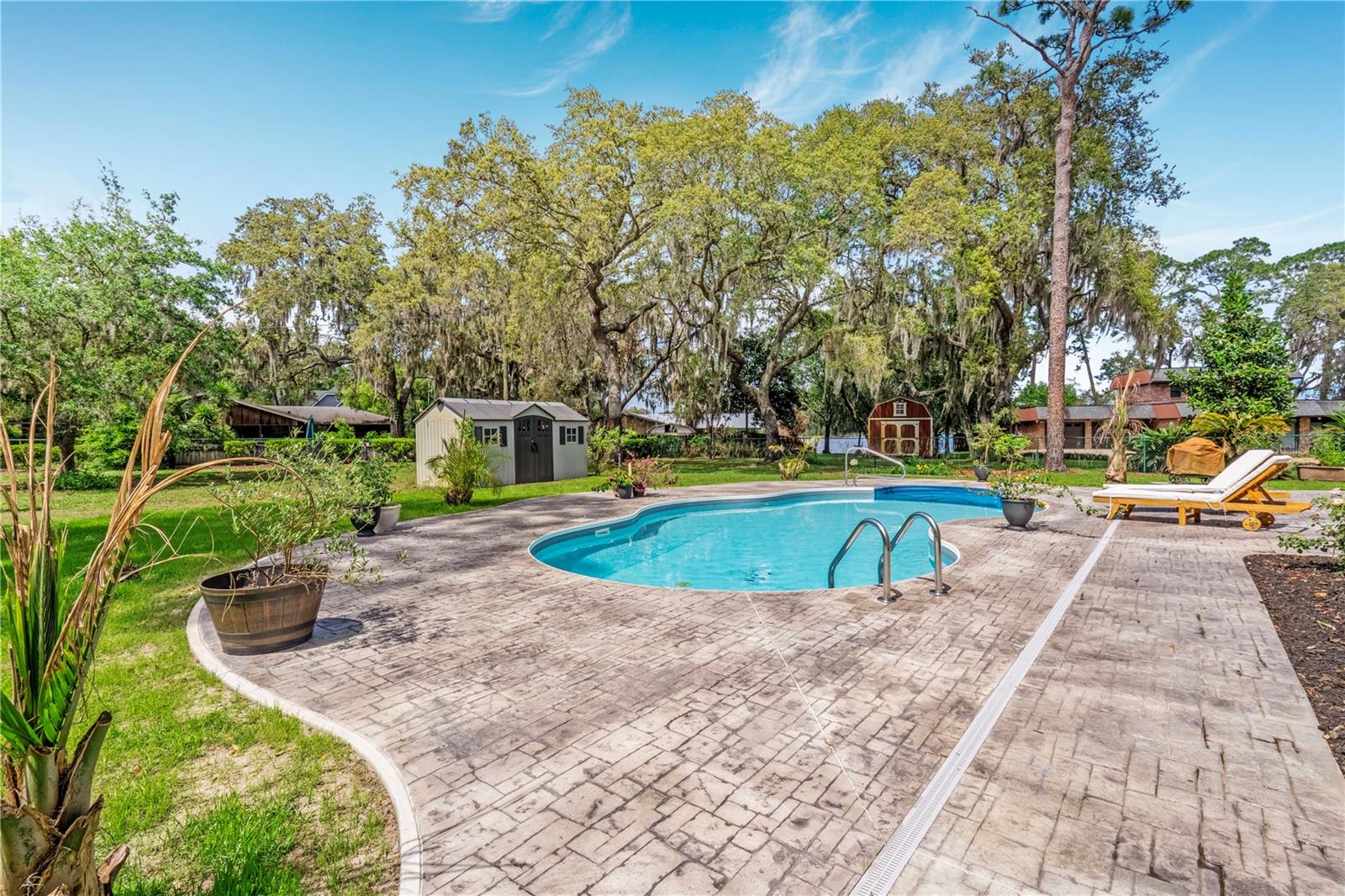 Image 5 of 66 For 805 Bay Tree Circle