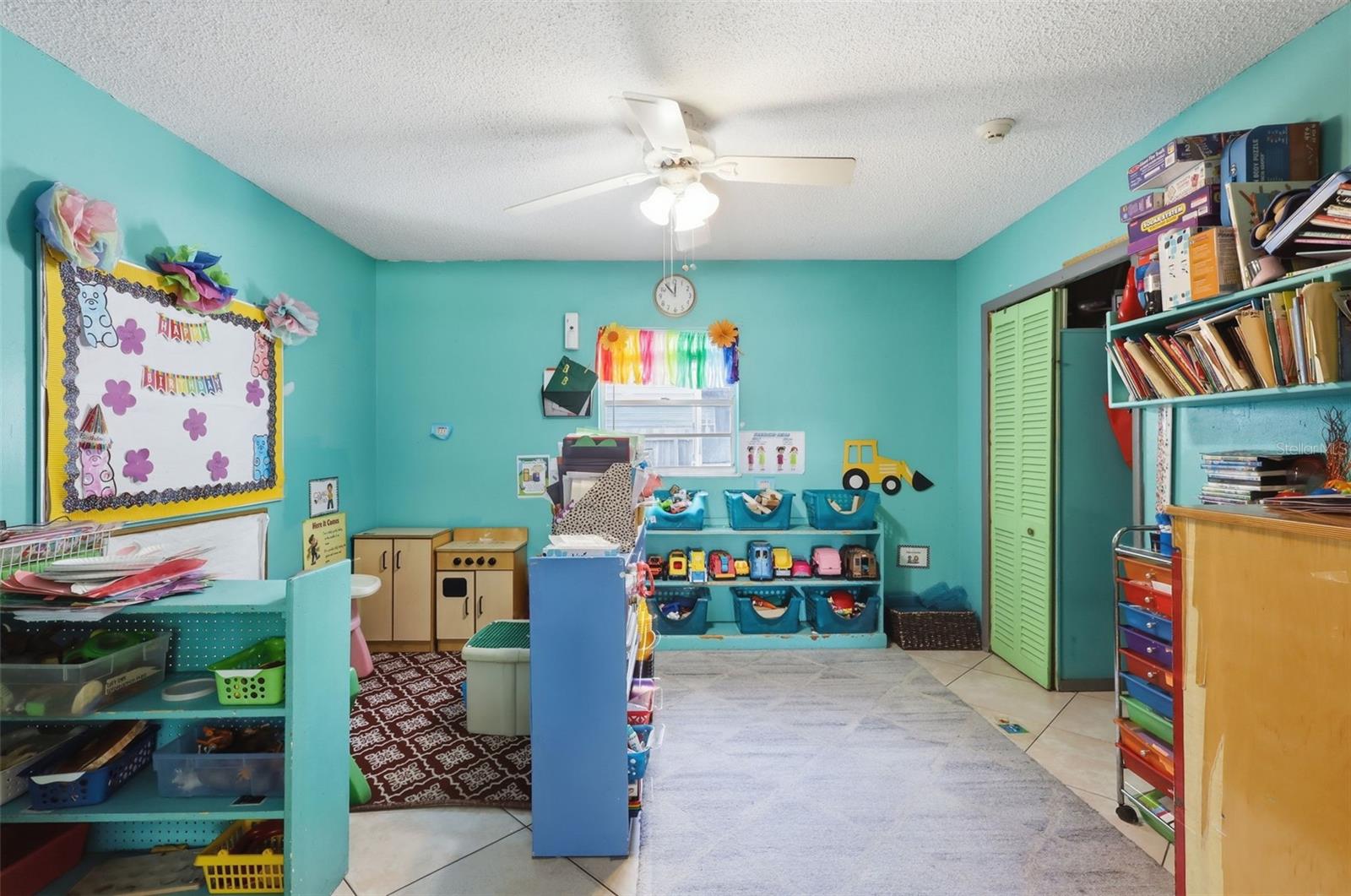 Image 24 of 36 For 601 Peach Street