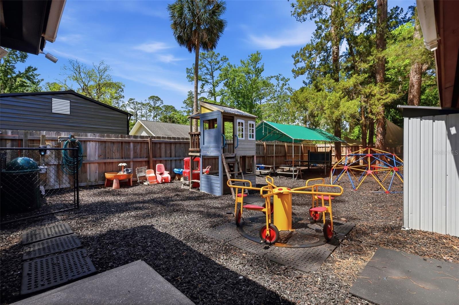 Image 30 of 36 For 601 Peach Street