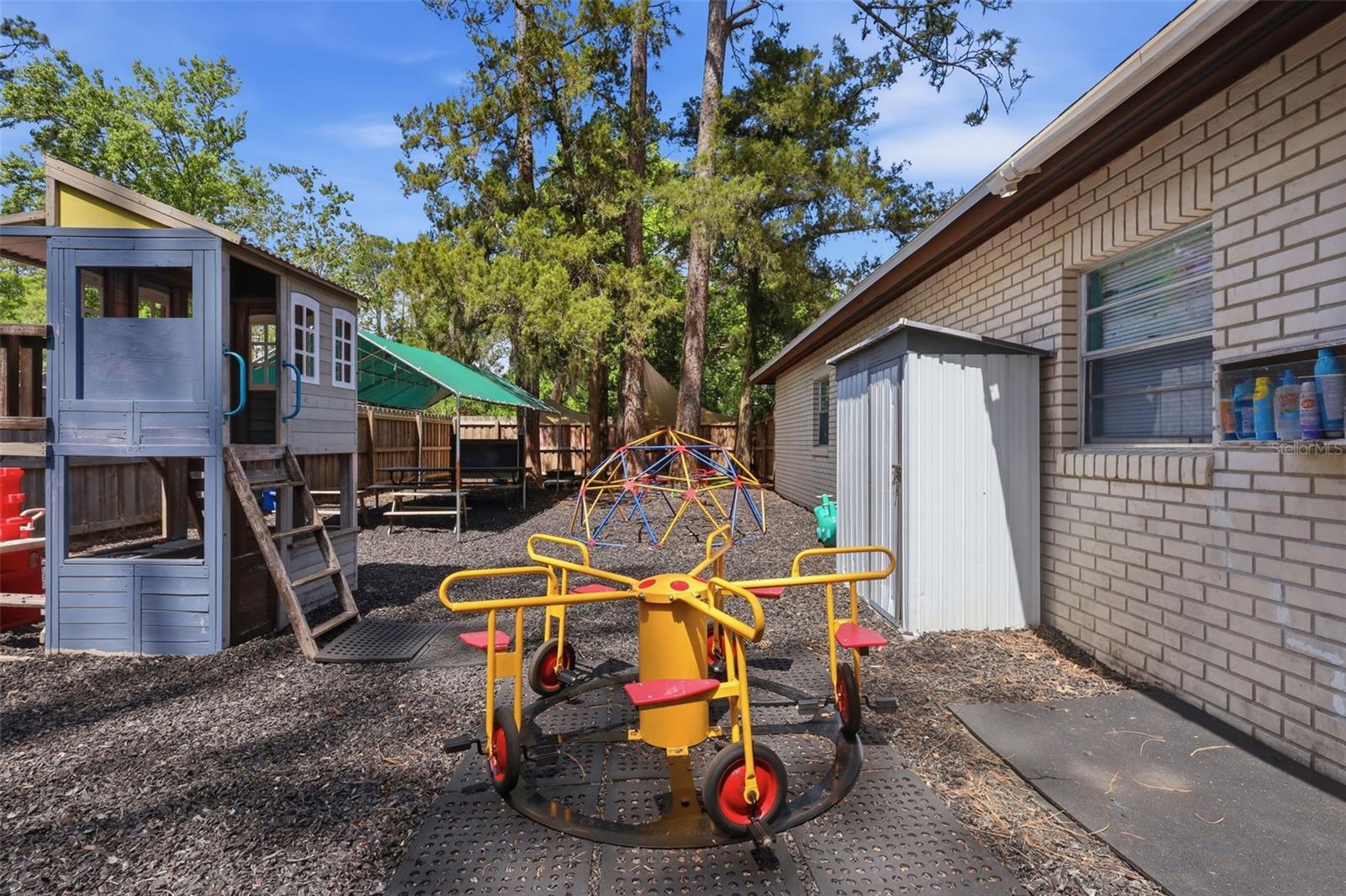 Image 31 of 36 For 601 Peach Street