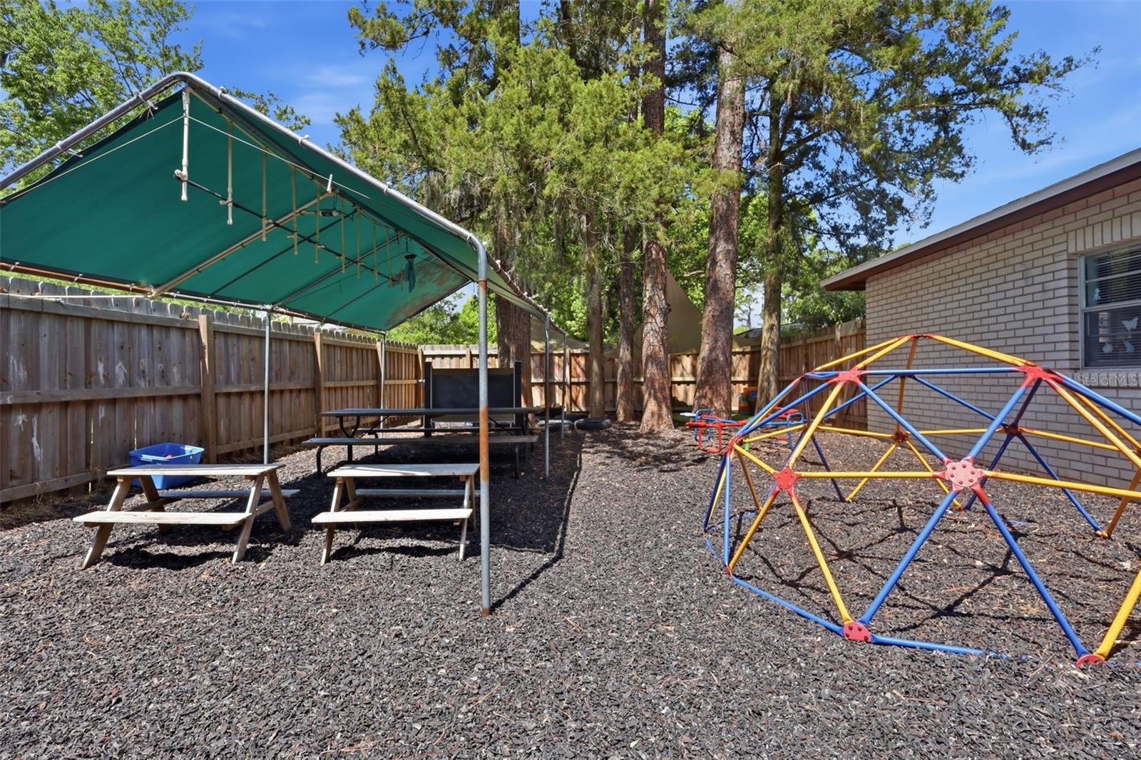 Image 32 of 36 For 601 Peach Street