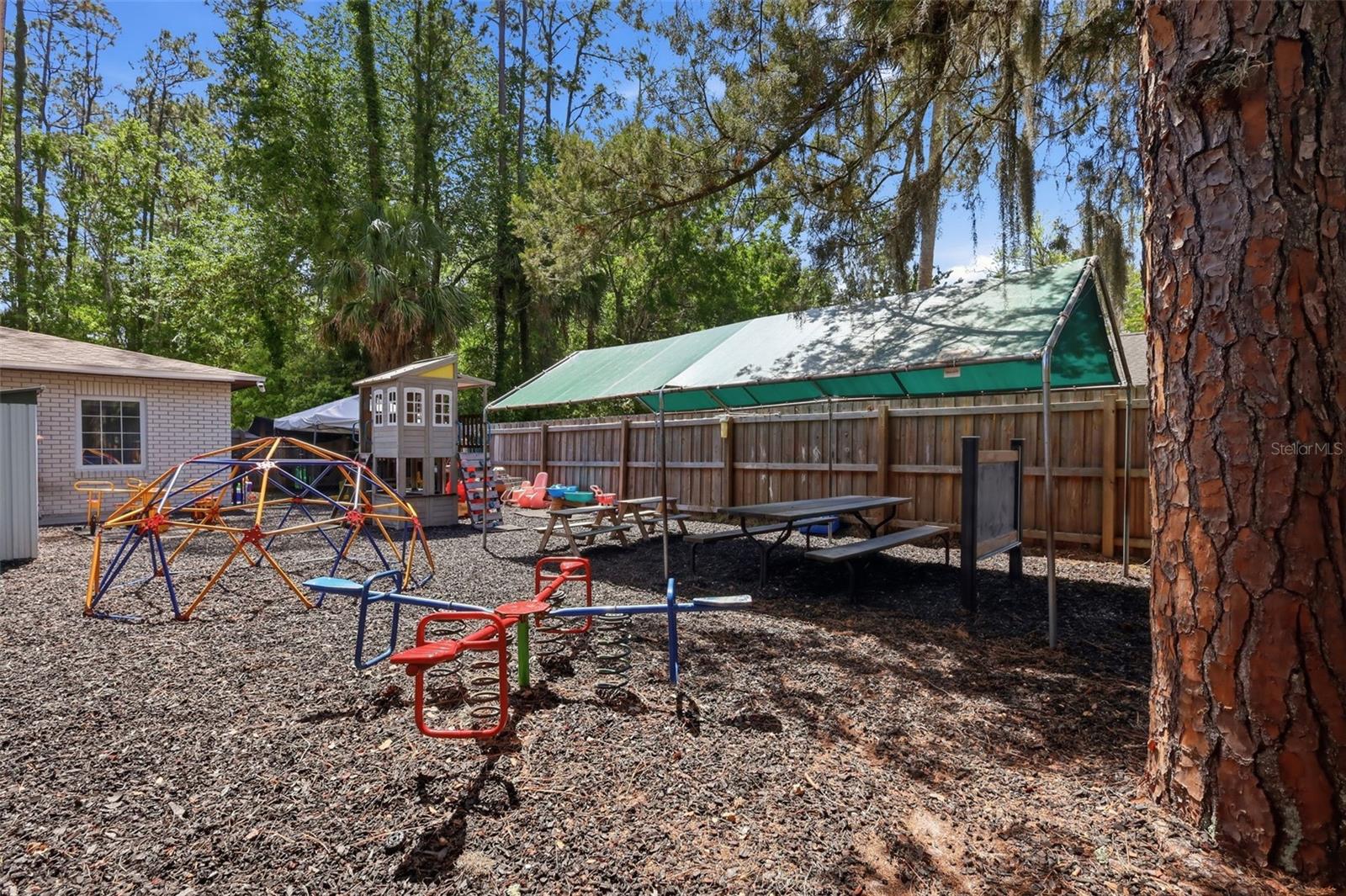 Image 36 of 36 For 601 Peach Street