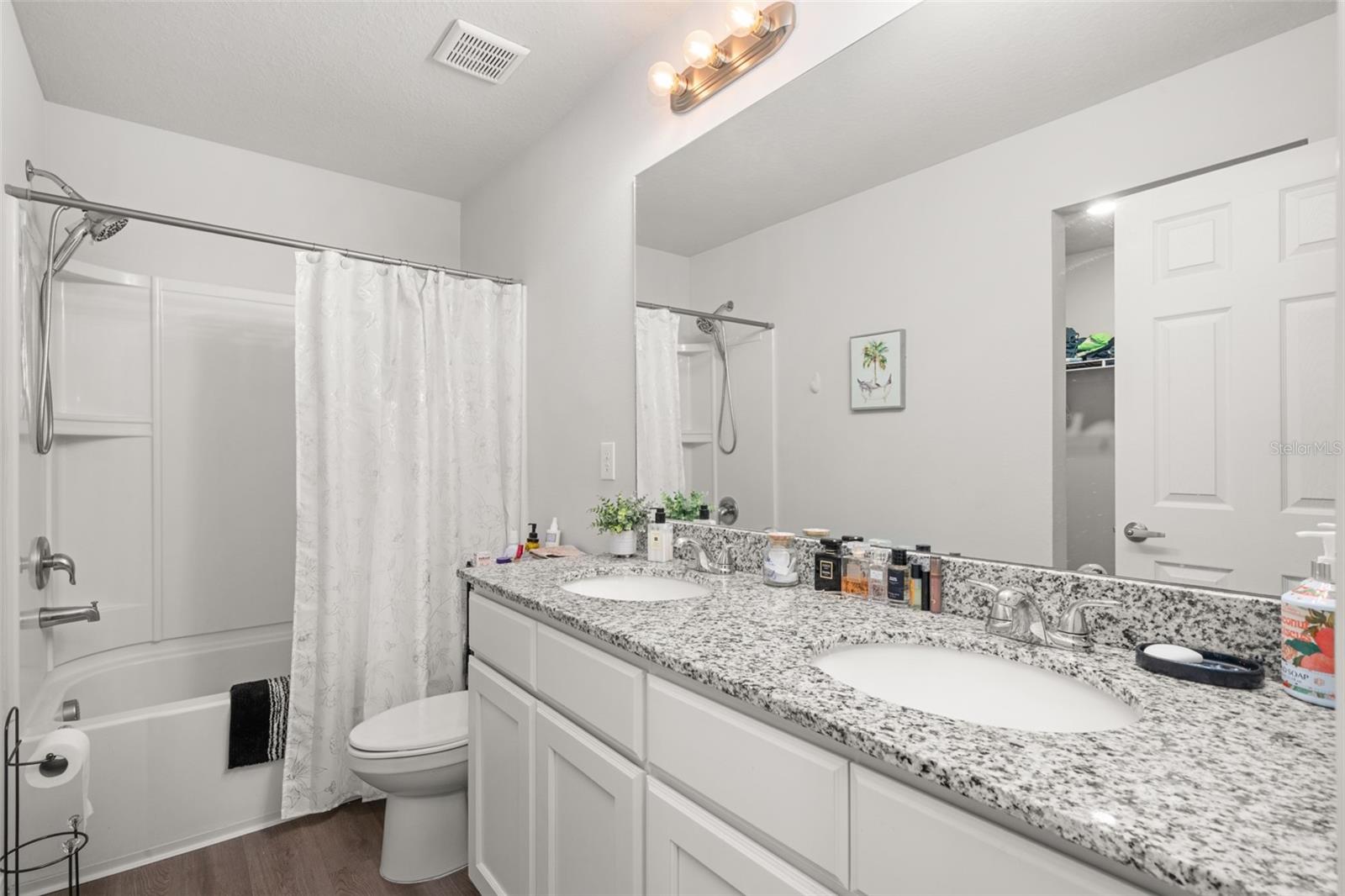 Image 16 of 37 For 1456 Stone Ridge Circle