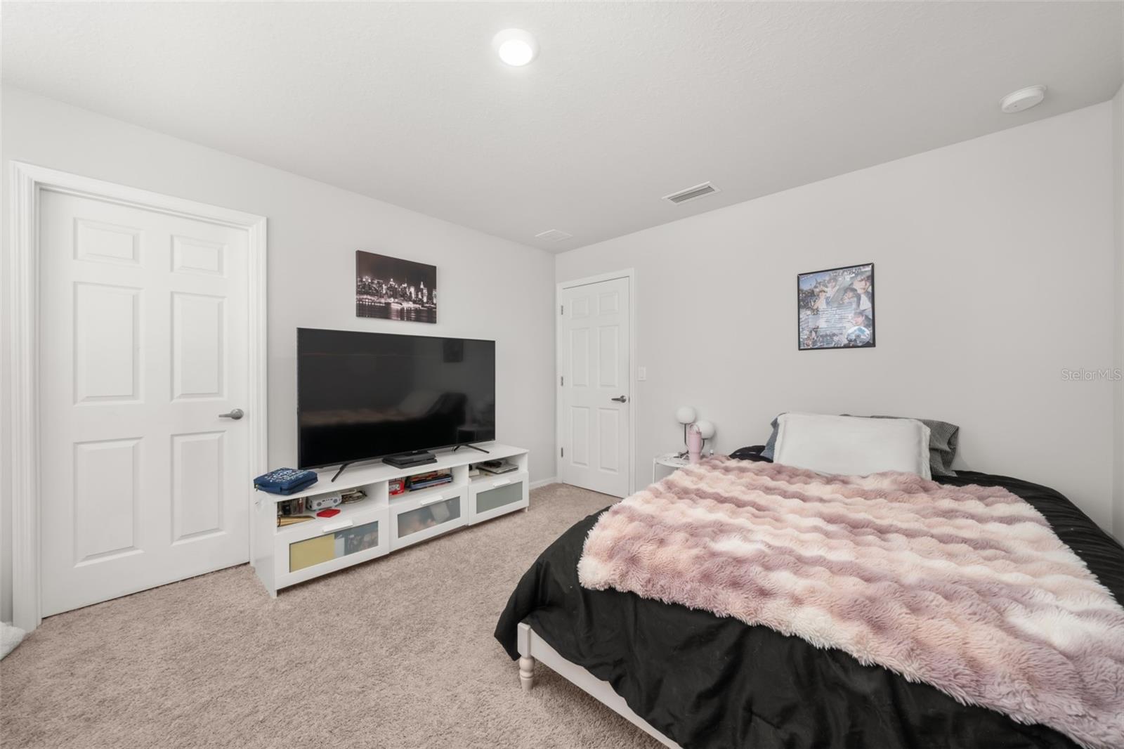 Image 23 of 37 For 1456 Stone Ridge Circle