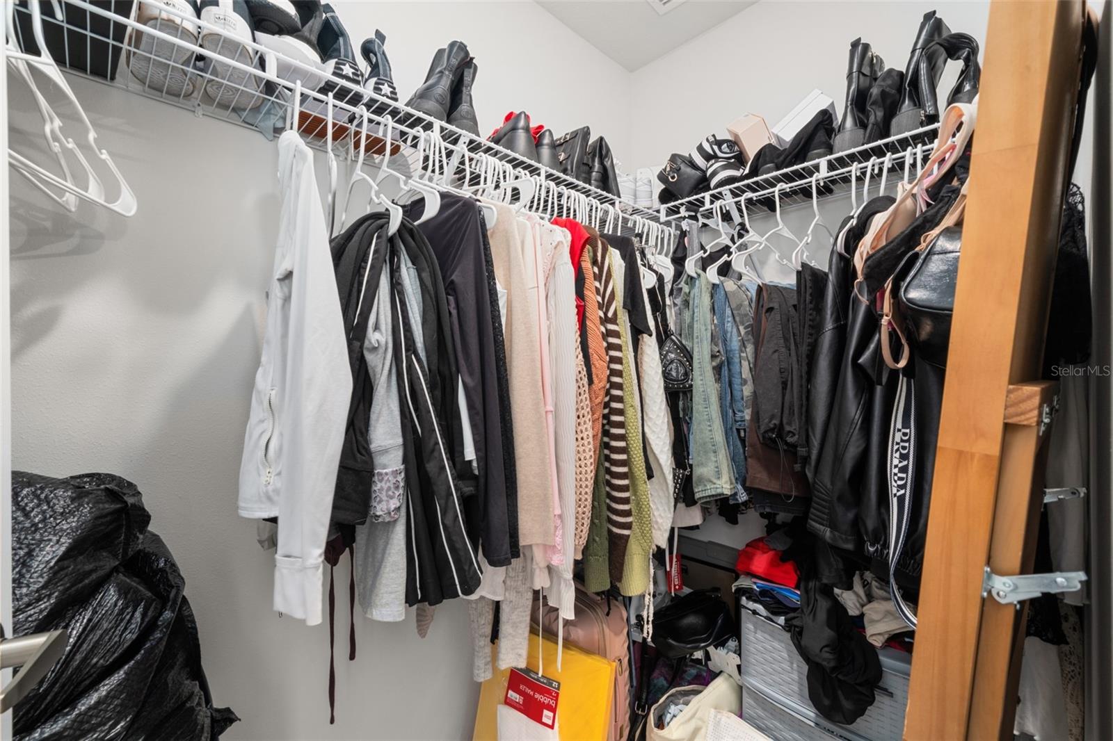 Image 25 of 37 For 1456 Stone Ridge Circle