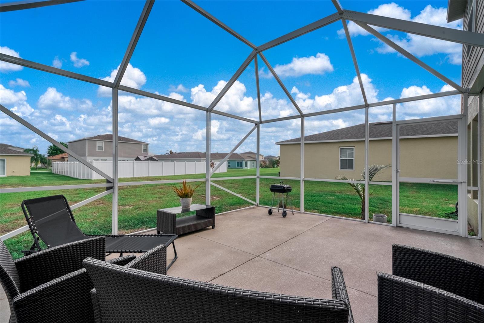 Image 28 of 37 For 1456 Stone Ridge Circle