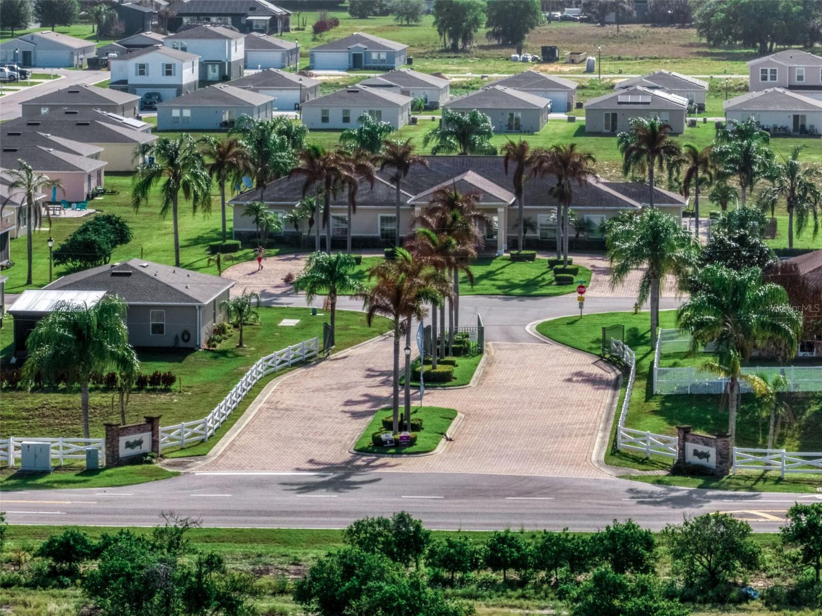 Image 32 of 37 For 1456 Stone Ridge Circle