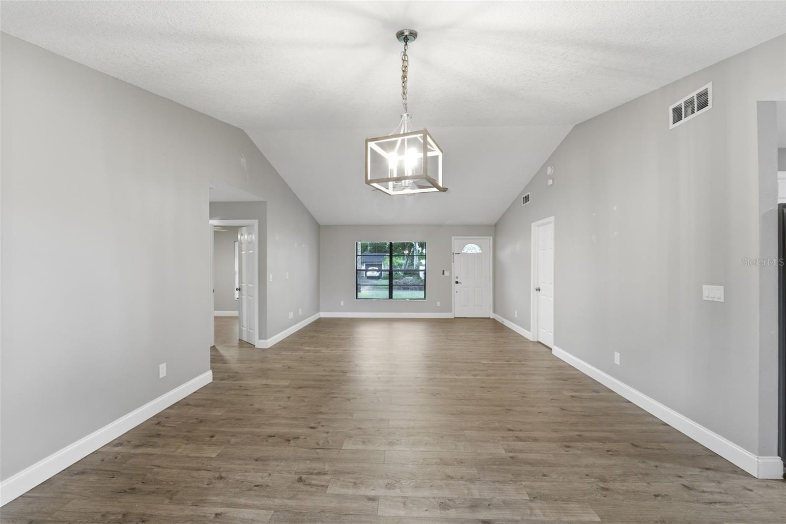 Image 11 of 39 For 3211 Yule Tree Drive