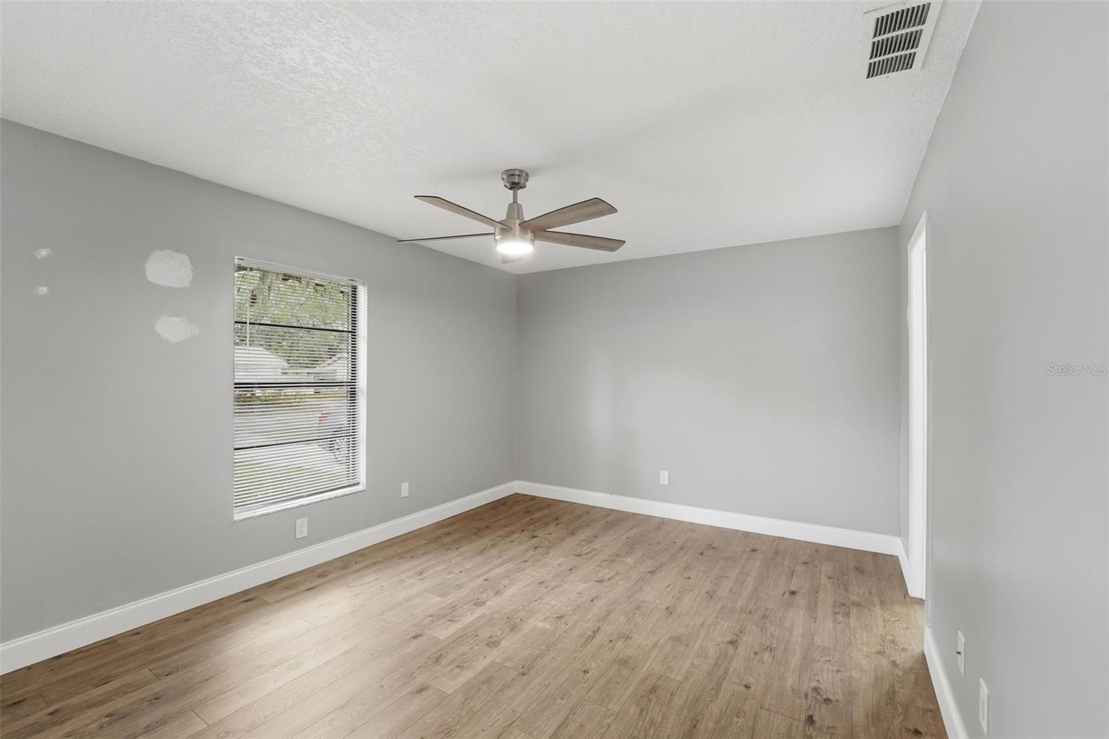 Image 25 of 39 For 3211 Yule Tree Drive