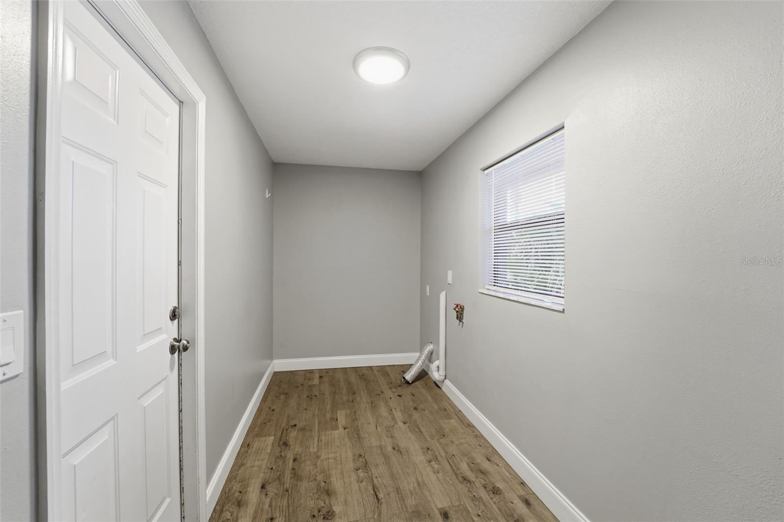 Image 33 of 39 For 3211 Yule Tree Drive