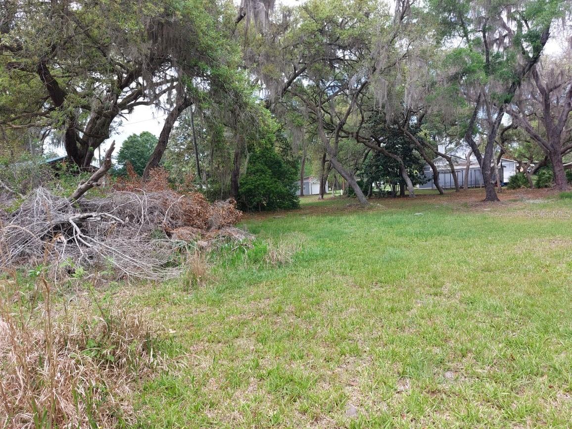 Image 18 of 21 For 18625 238th Terrace