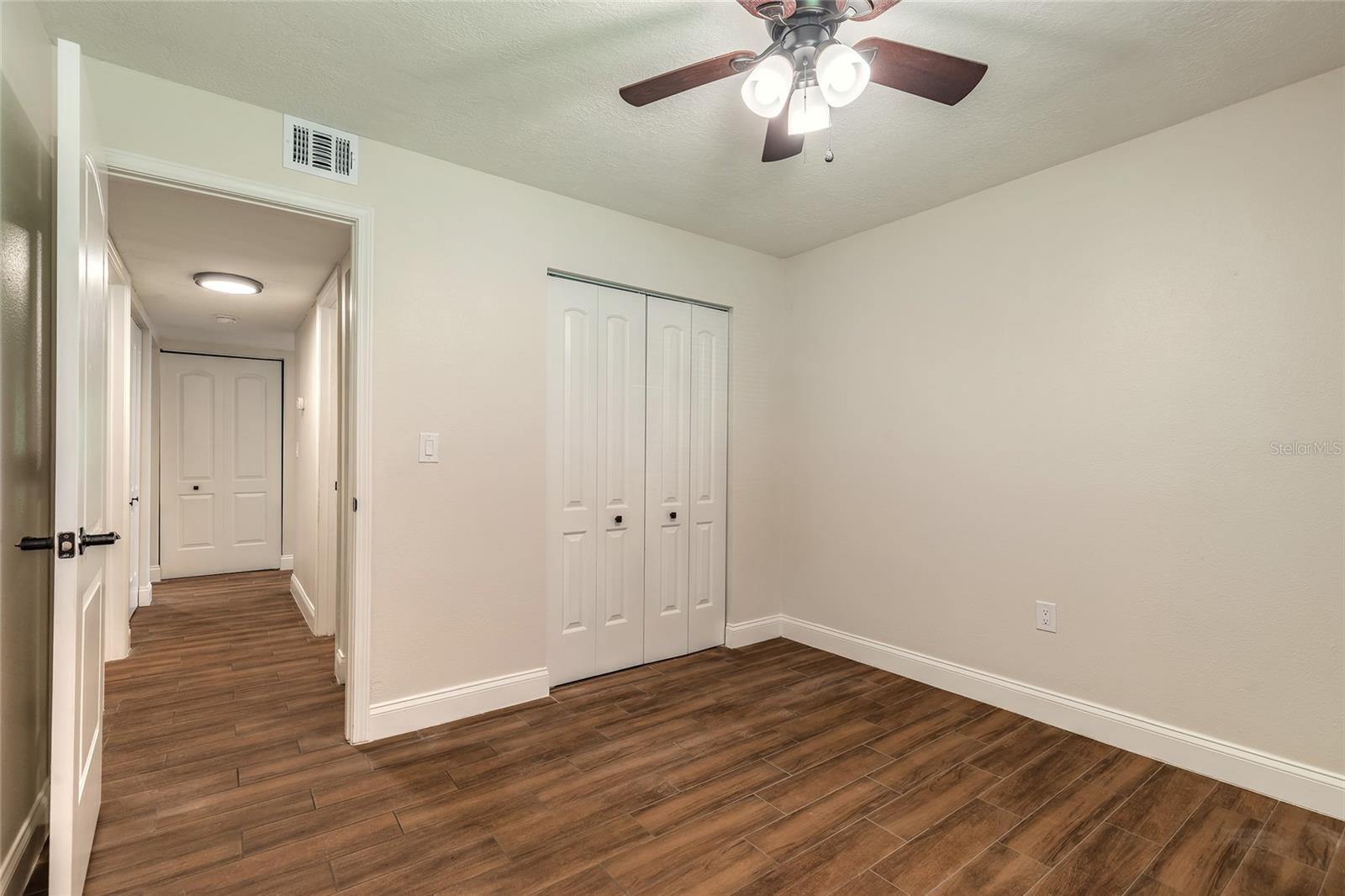 Image 23 of 43 For 150 Wax Myrtle Woods Court 2a