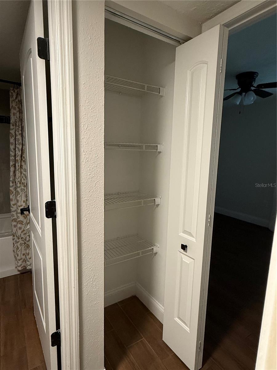 Image 27 of 43 For 150 Wax Myrtle Woods Court 2a