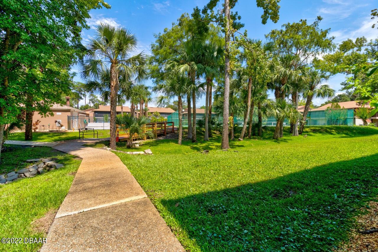 Image 40 of 43 For 150 Wax Myrtle Woods Court 2a