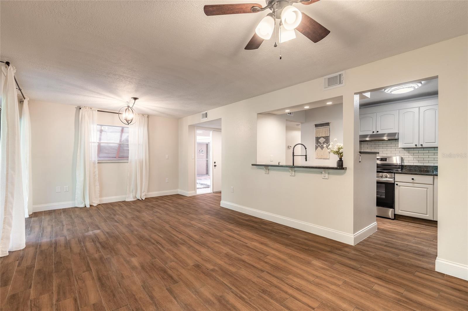 Image 9 of 43 For 150 Wax Myrtle Woods Court 2a