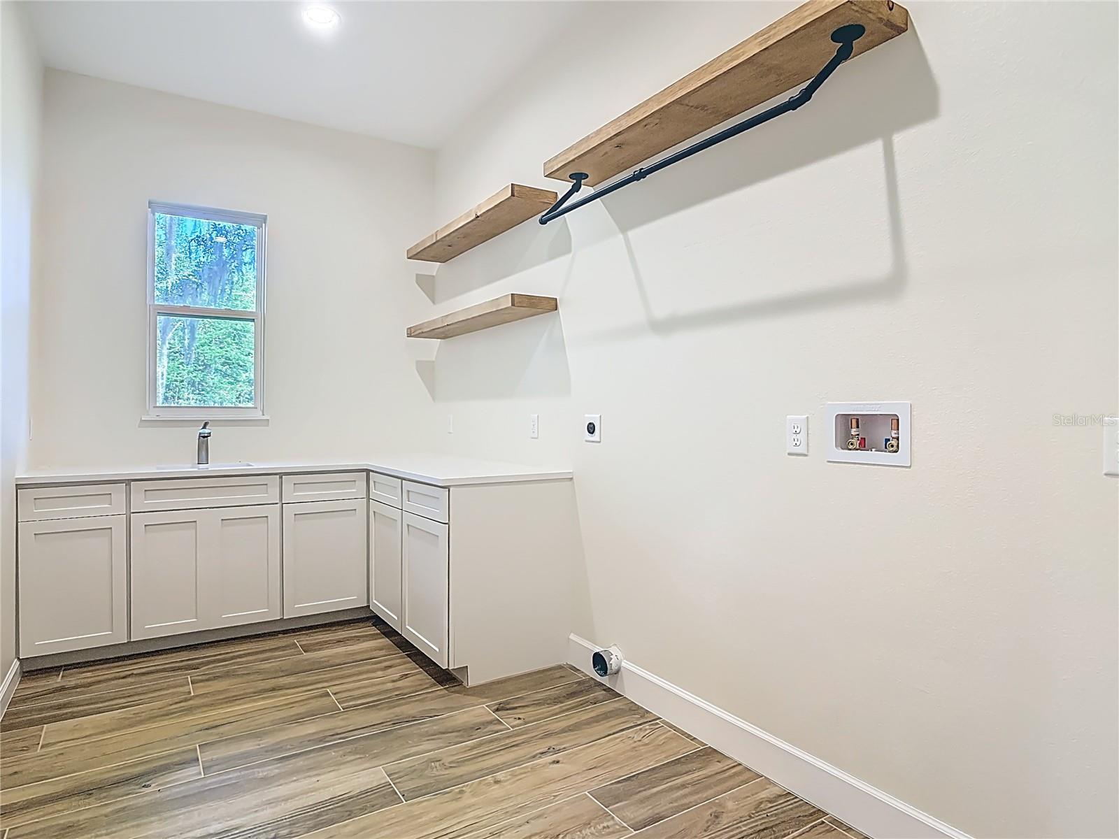 Image 36 of 78 For 1475 Warrior Trail