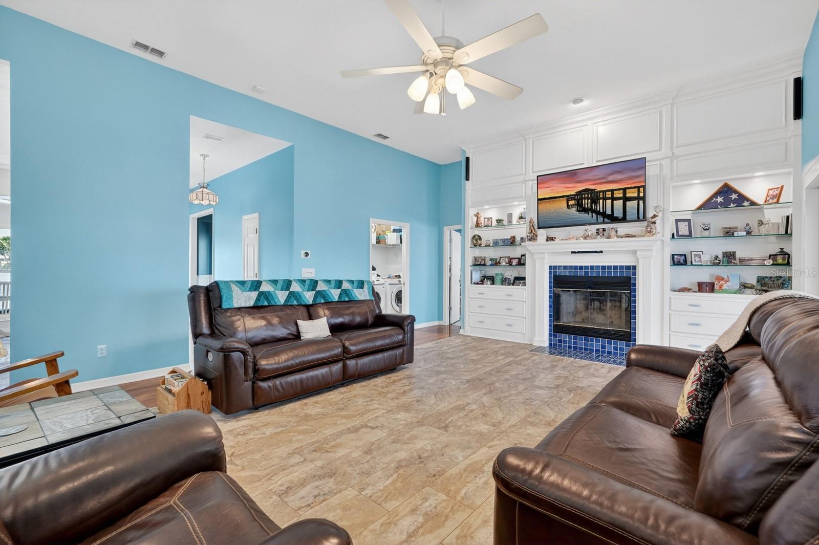 Image 15 of 59 For 49 Loggerhead Court