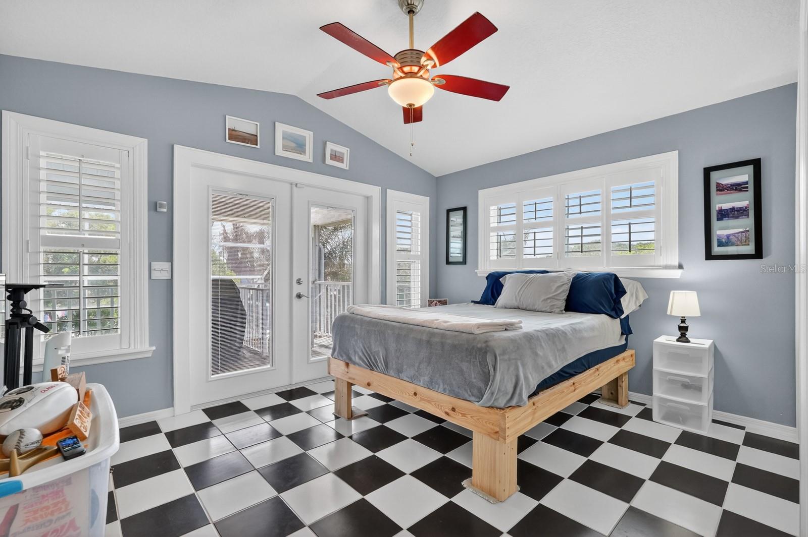 Image 31 of 59 For 49 Loggerhead Court