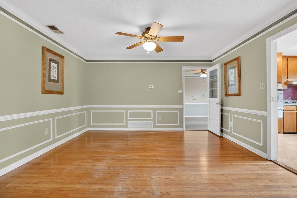 Image 14 of 57 For 5137 Mount Plymouth Road