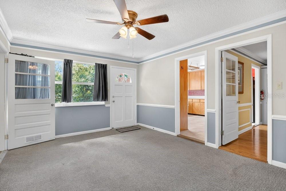 Image 24 of 57 For 5137 Mount Plymouth Road