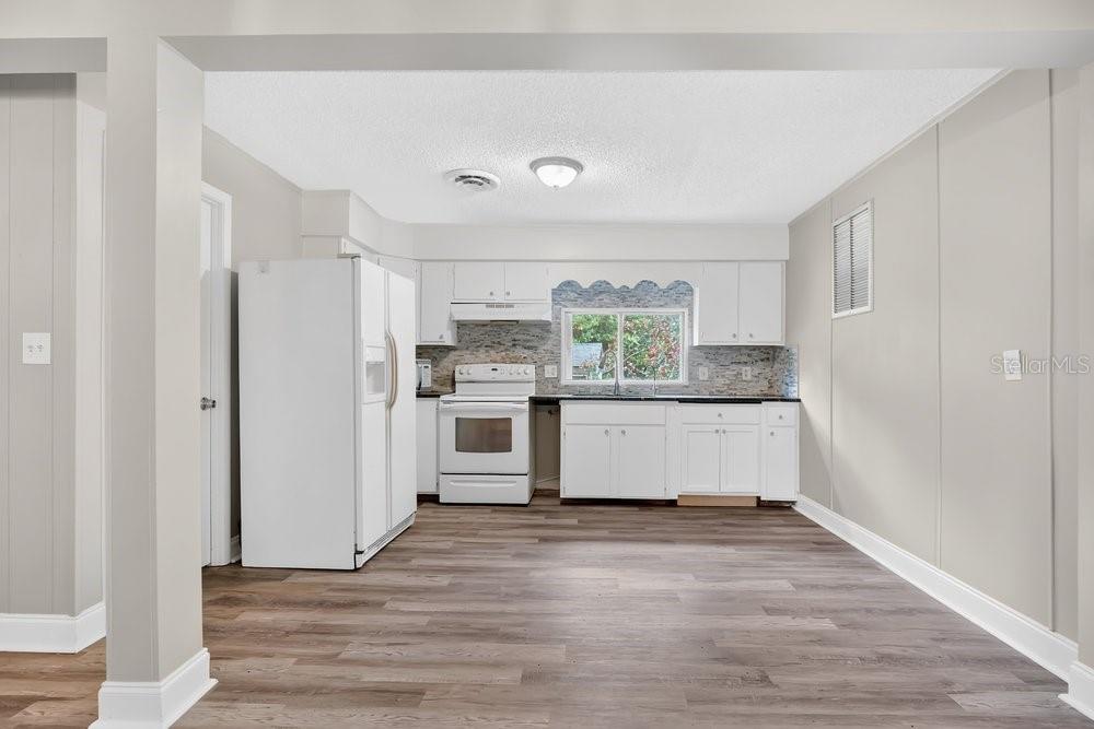 Image 45 of 57 For 5137 Mount Plymouth Road