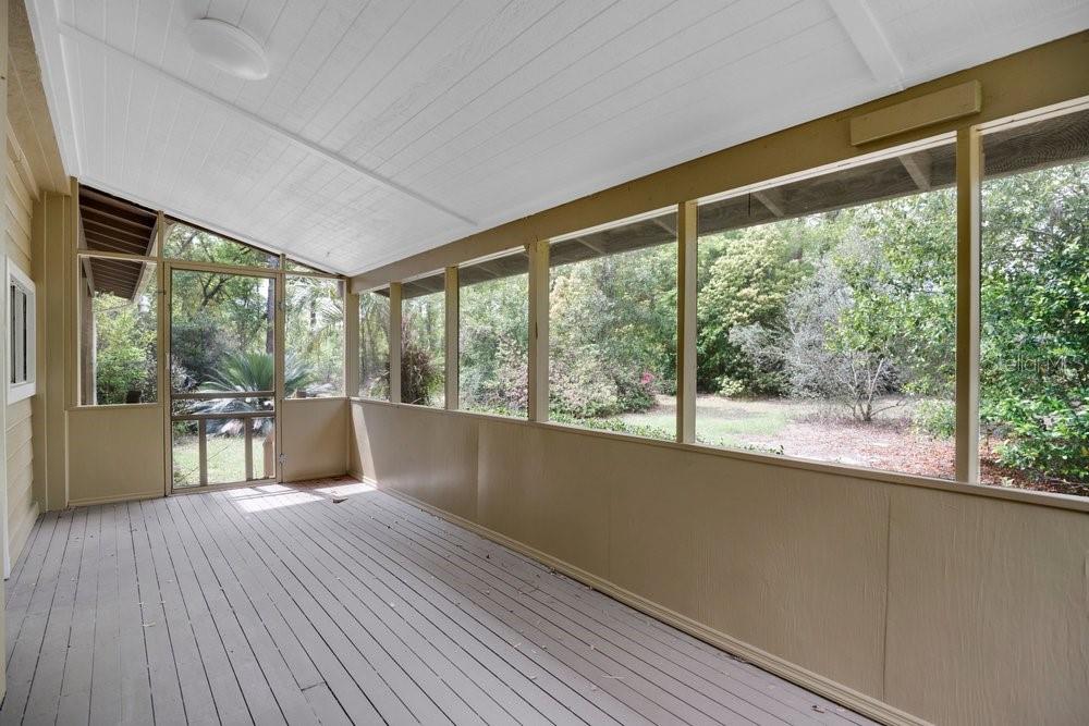 Image 48 of 57 For 5137 Mount Plymouth Road