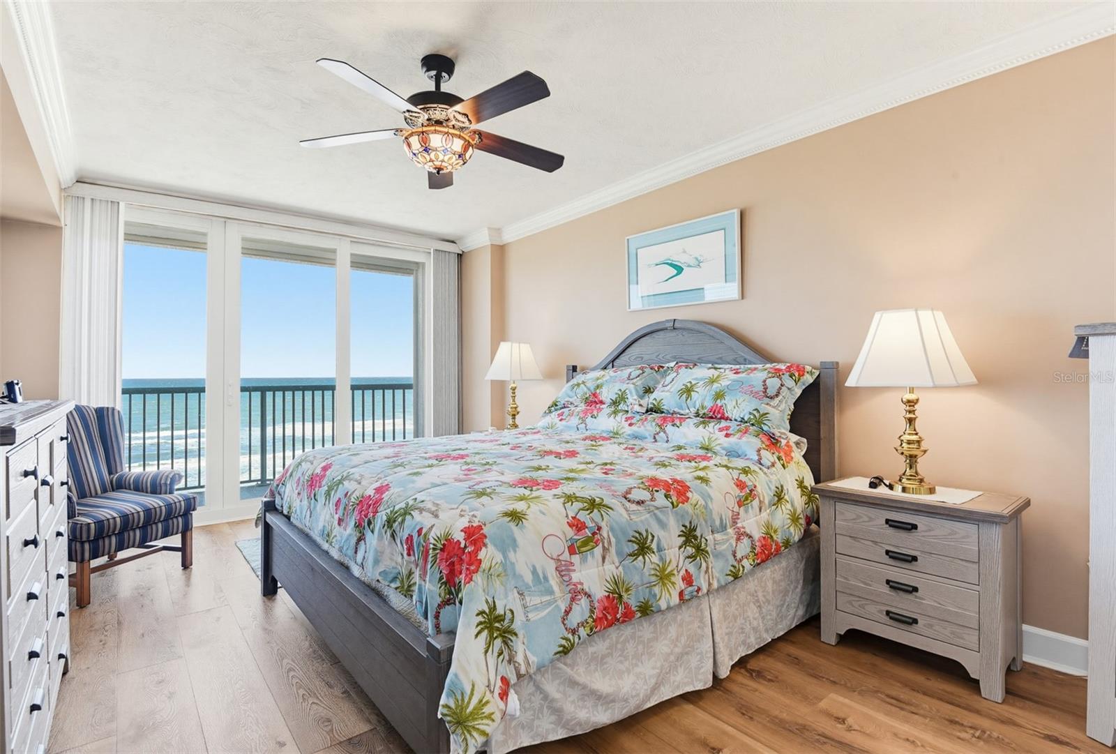 Image 21 of 56 For 2055 Atlantic Avenue 703