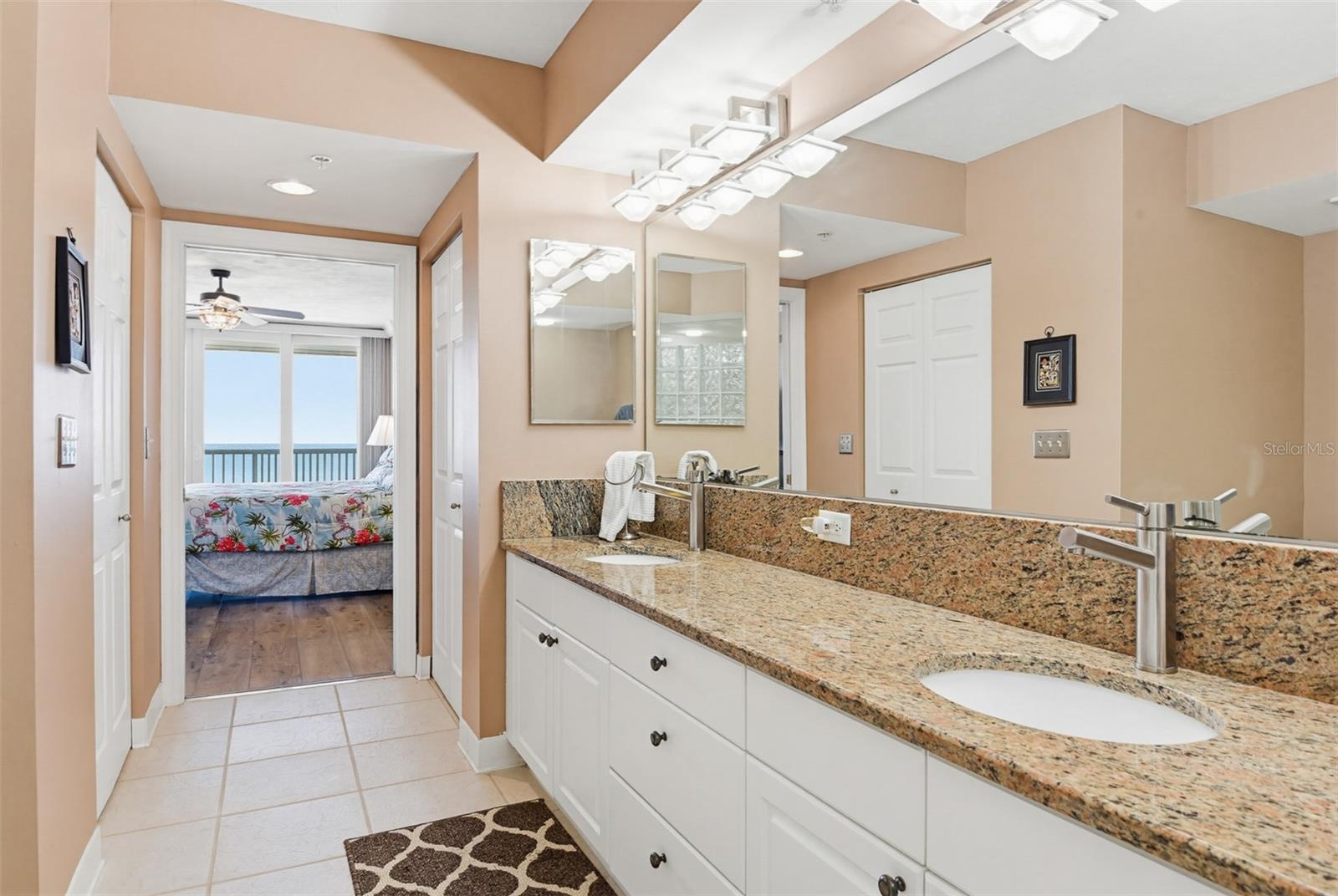 Image 27 of 56 For 2055 Atlantic Avenue 703