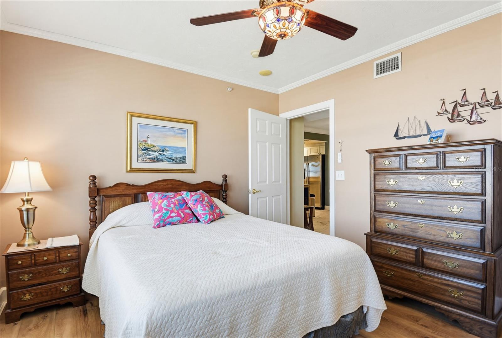 Image 30 of 56 For 2055 Atlantic Avenue 703