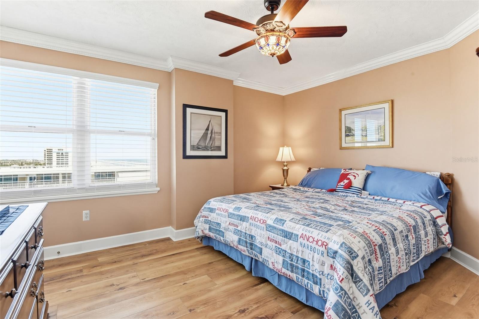 Image 35 of 56 For 2055 Atlantic Avenue 703