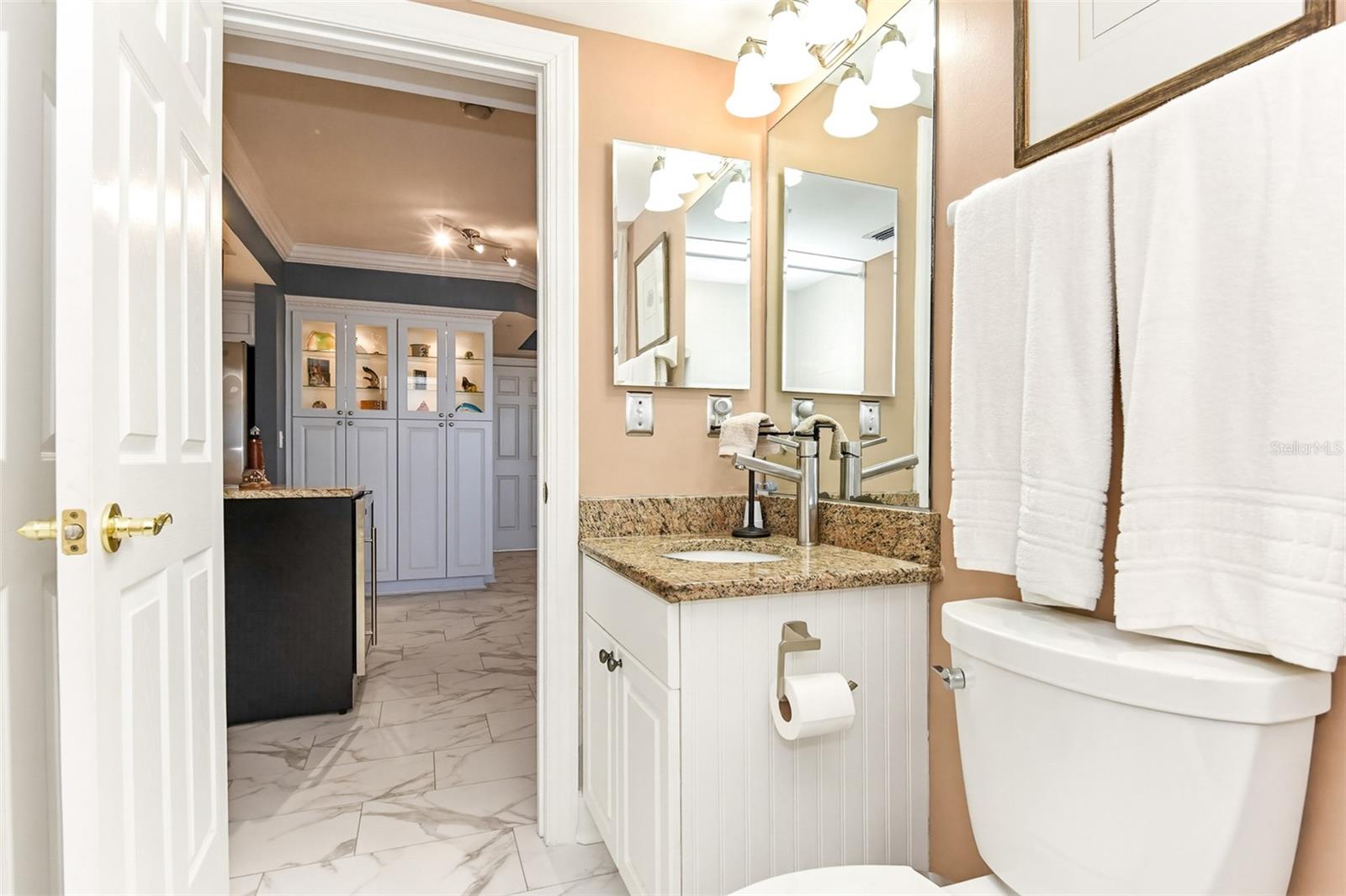 Image 39 of 56 For 2055 Atlantic Avenue 703