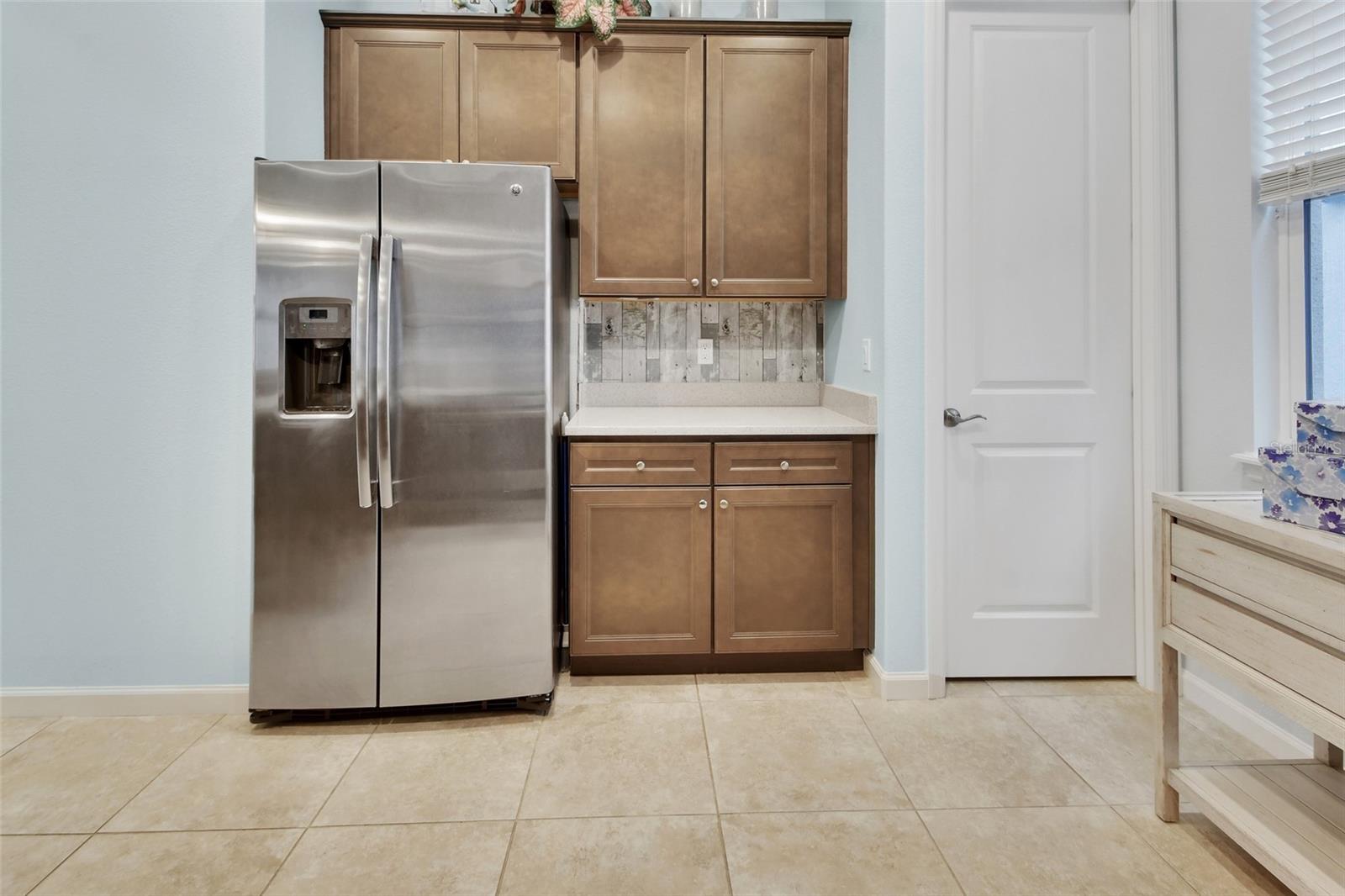 Image 14 of 49 For 412 Tisbury Court