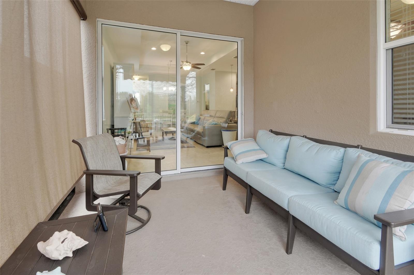 Image 27 of 49 For 412 Tisbury Court