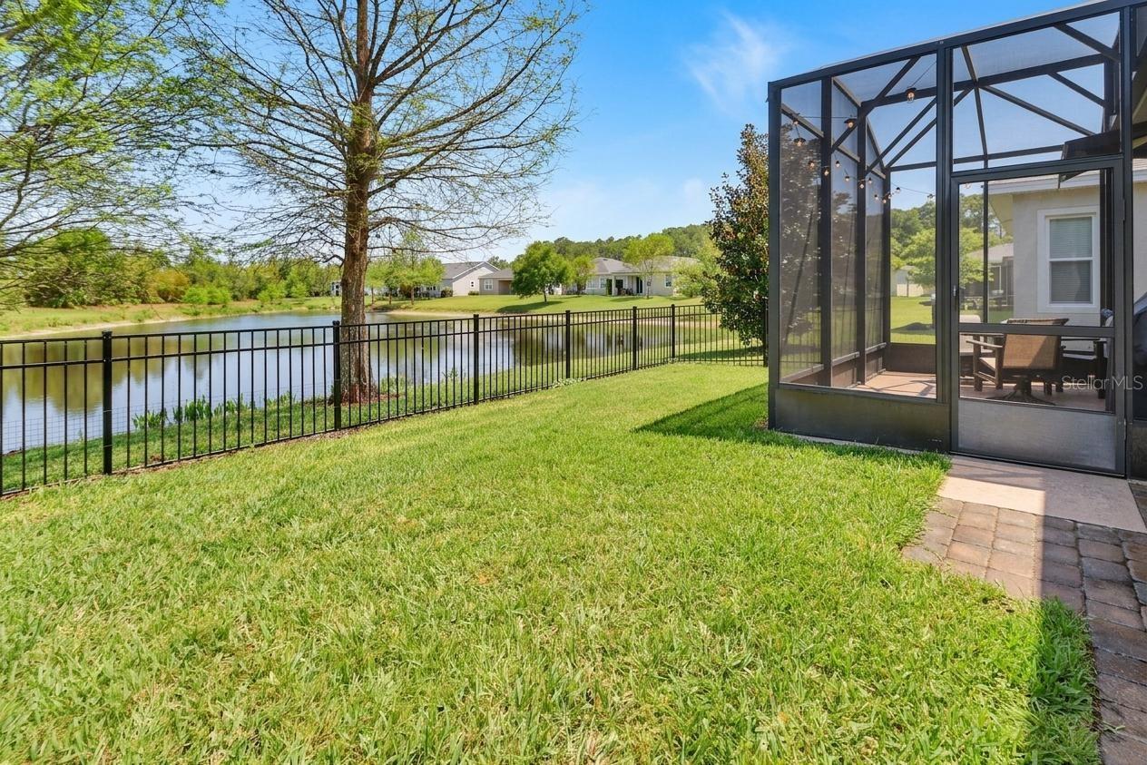 Image 33 of 49 For 412 Tisbury Court