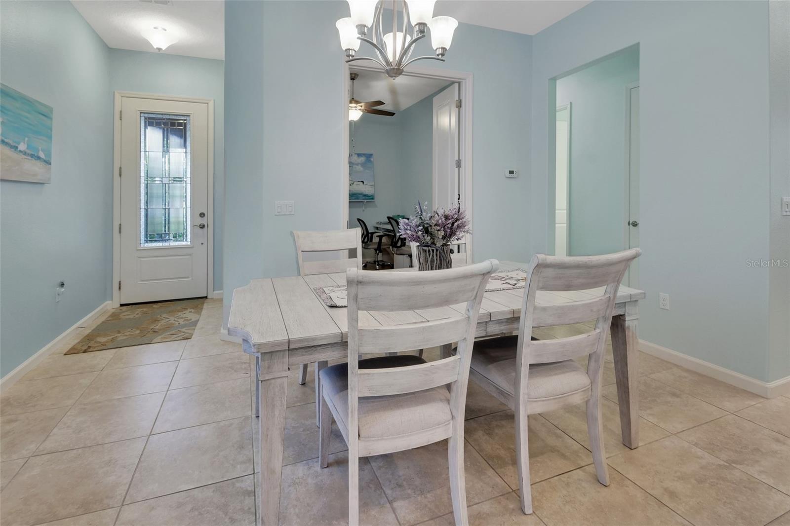 Image 4 of 49 For 412 Tisbury Court