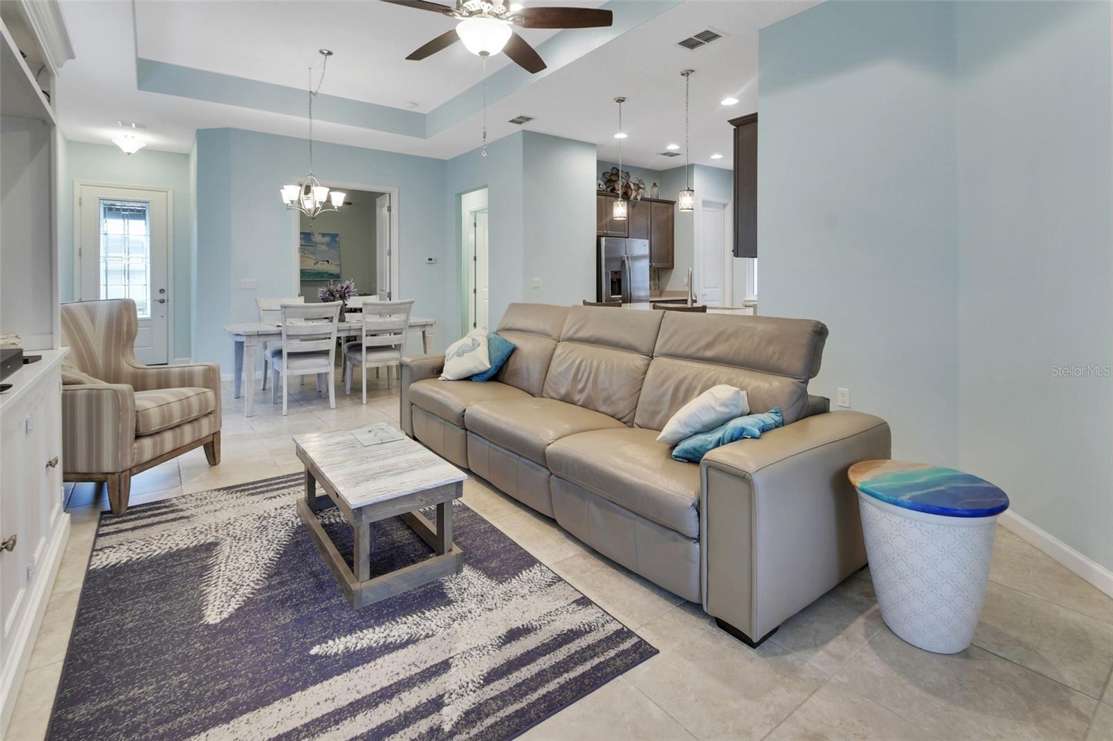 Image 8 of 49 For 412 Tisbury Court