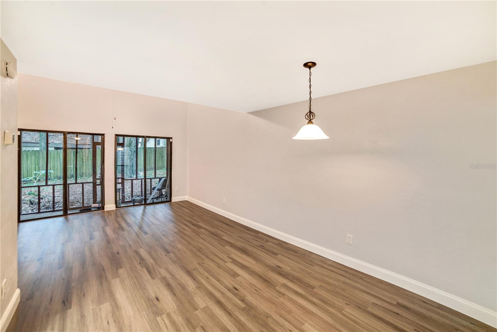 Image 22 of 31 For 4307 70th Terrace